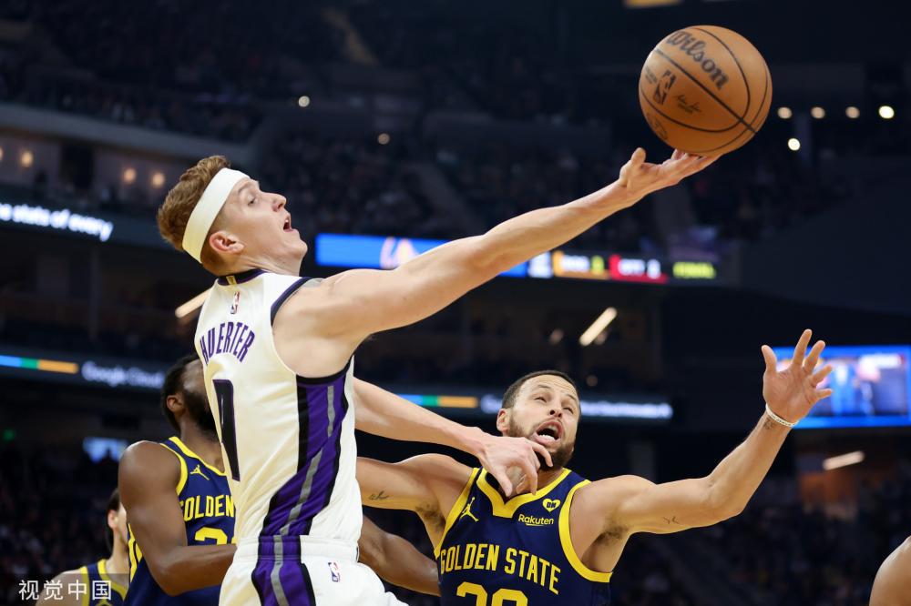 捉襟见肘的 捉襟见肘的